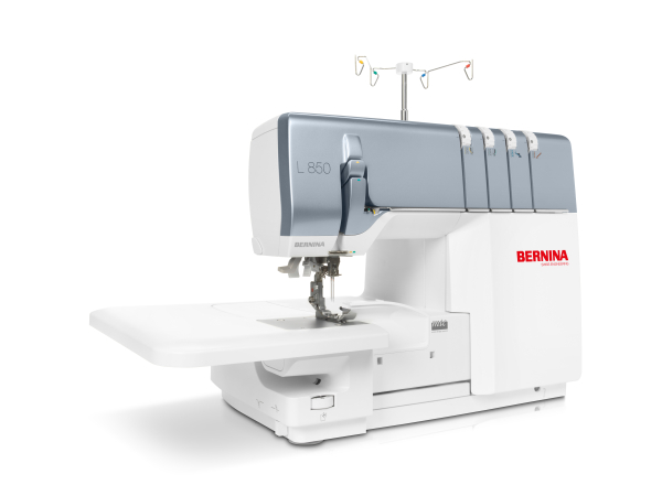 BERNINA L850 mit Lufteinfädler