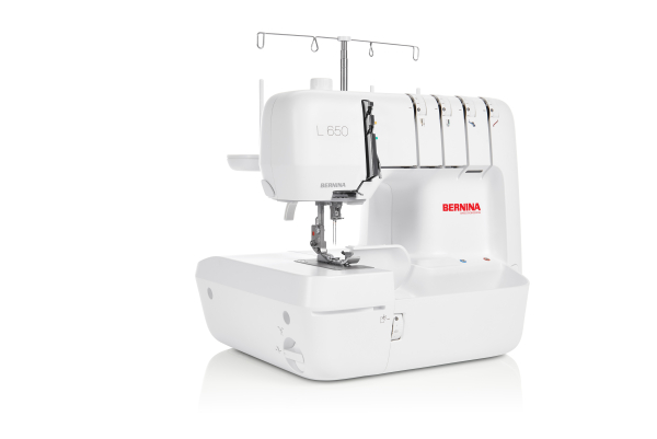 BERNINA L650 mit Lufteinfädler