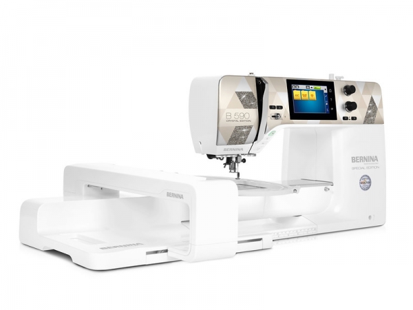 BERNINA 590 Limitierte Crystal Edition inkl. Stickmodul