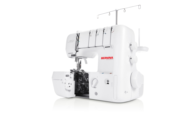 BERNINA L650 mit Lufteinfädler