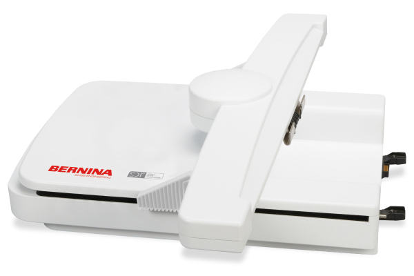 BERNINA 790 PRO mit Stickmodul