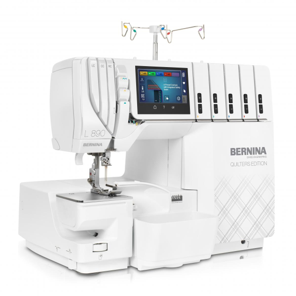 BERNINA L890 QE mit Lufteinfädler