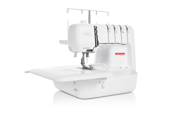 BERNINA L650 mit Lufteinfädler