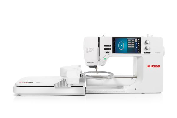 BERNINA 700 PRO mit Stickmodul